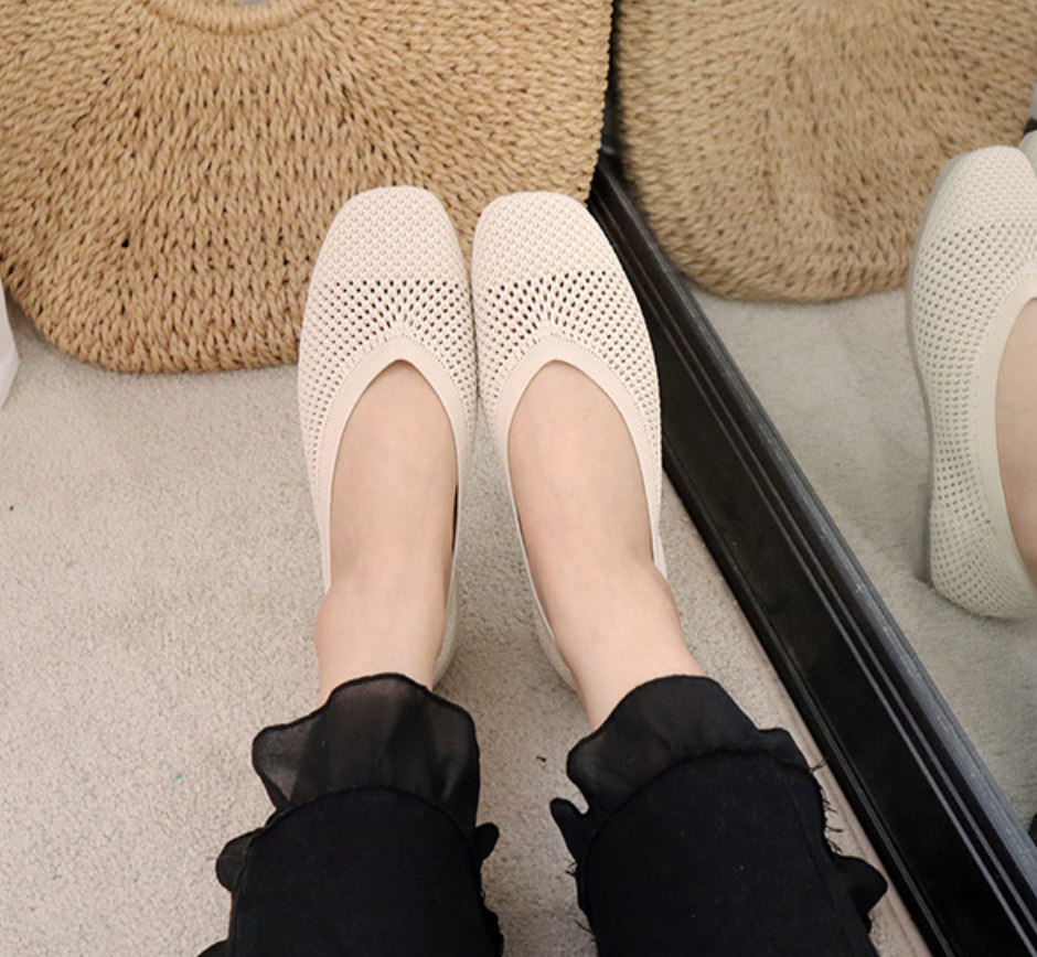 Meredith® | Breathable Shoes With Low Heels And Correction Function