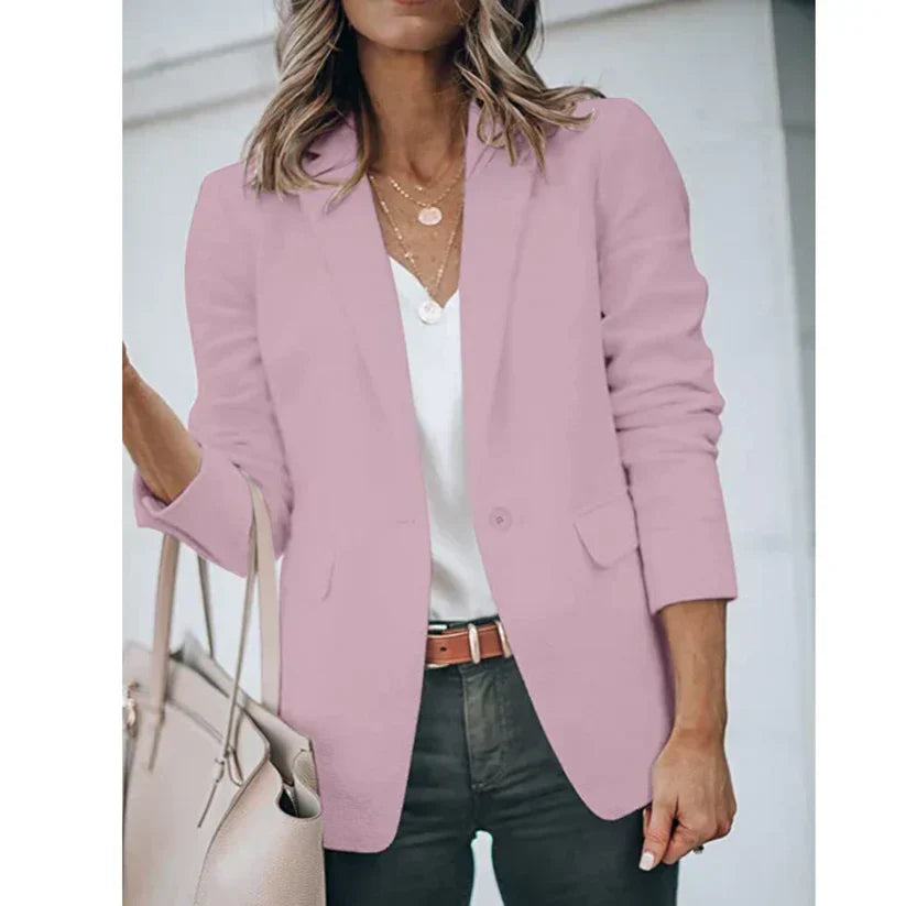 Reina | Modern and fashionable winter clothing item