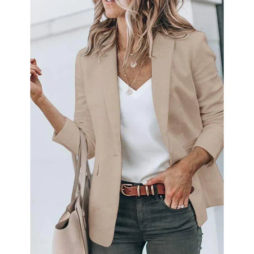 Yamila | Modern and fashionable winter clothing item
