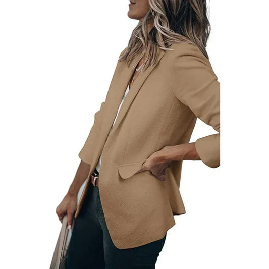 Reina | Modern and fashionable winter clothing item