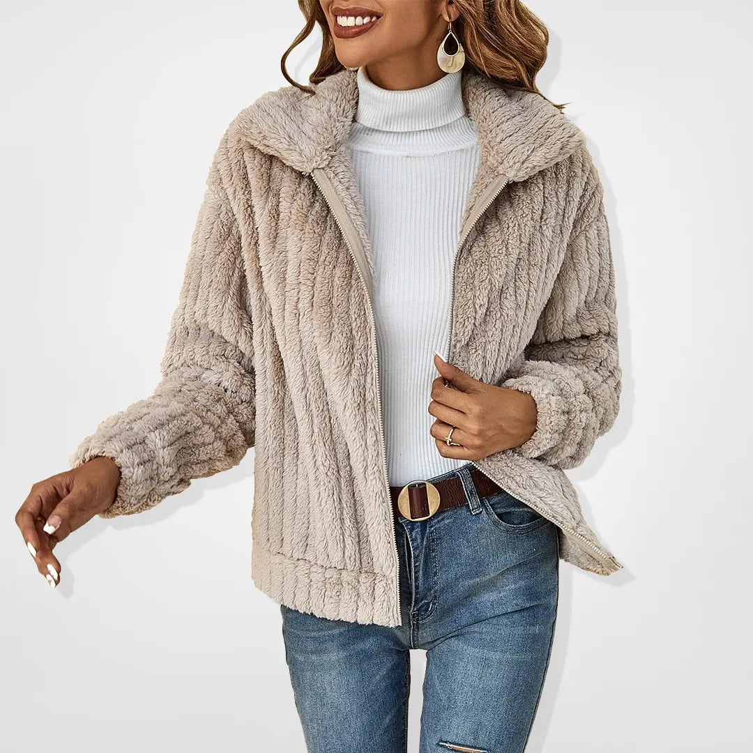 Verónica | Short and warm teddy jacket with zip