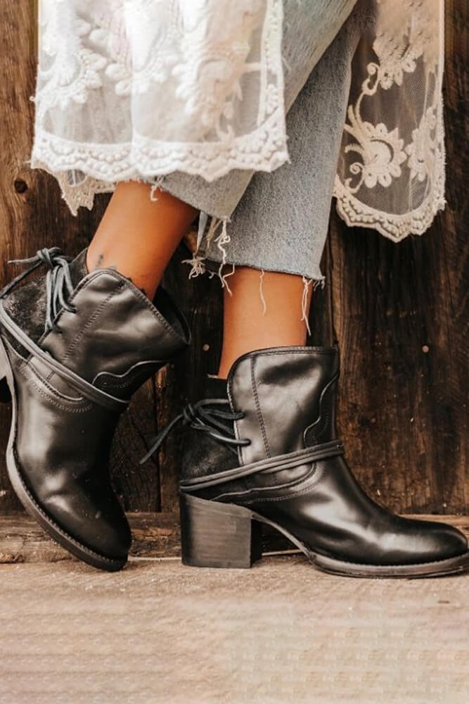 Hortensia | Supportive and fashionable orthopedic footwear