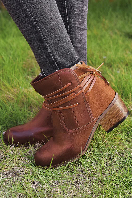 Hortensia | Supportive and fashionable orthopedic footwear