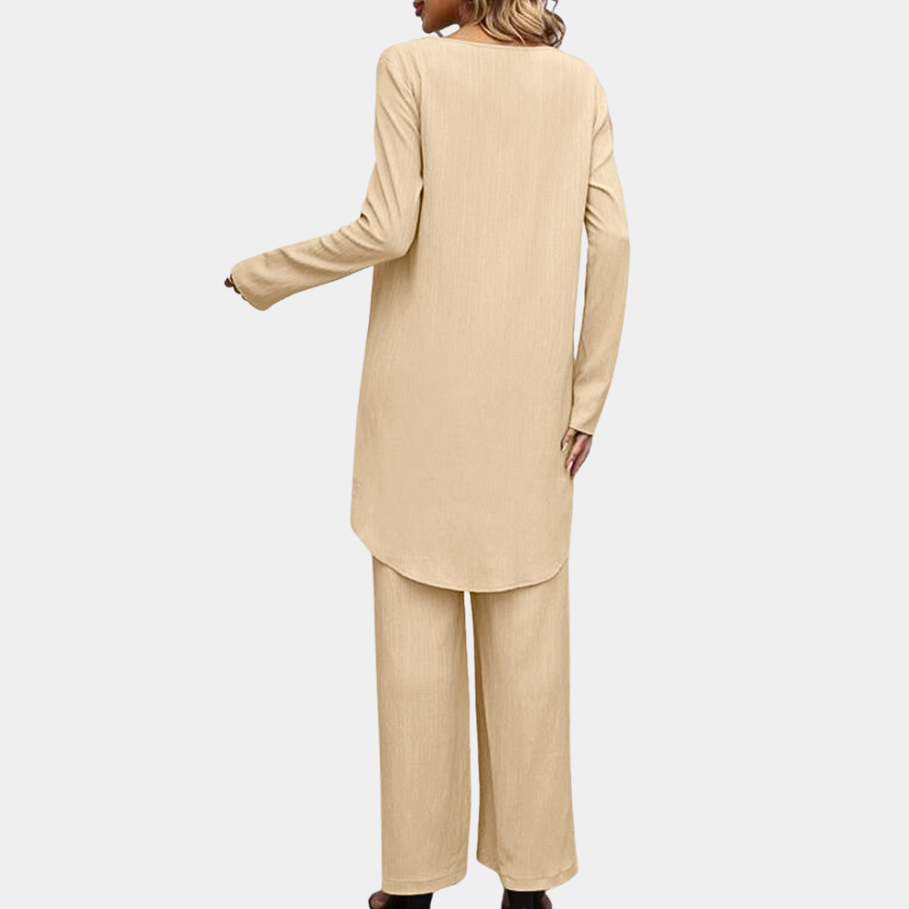 Olga | Versatile and comfortable winter garment