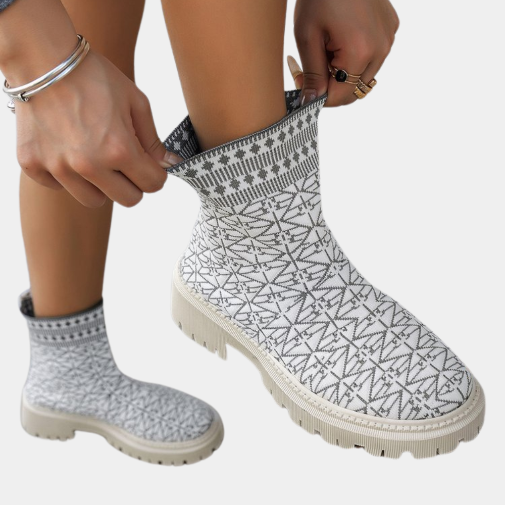 Genoveva | Elegant and detailed support boots