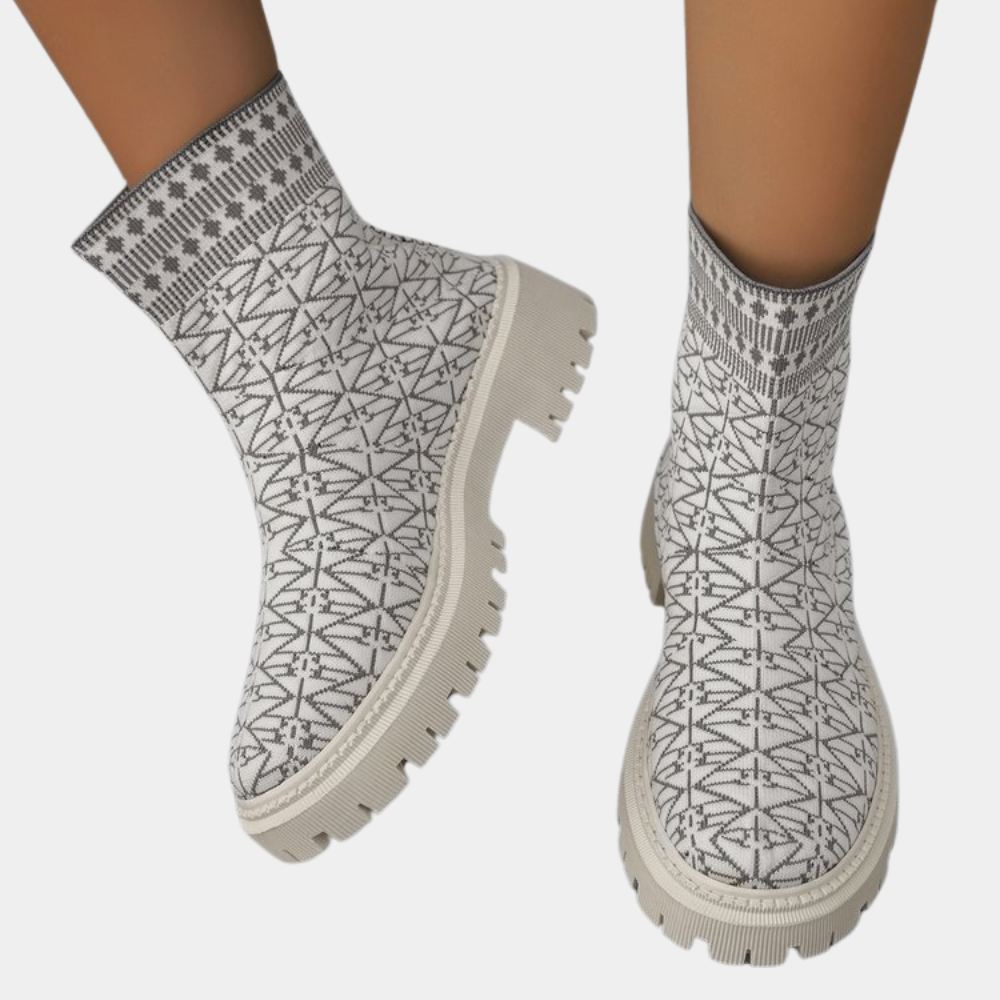 Genoveva | Elegant and detailed support boots