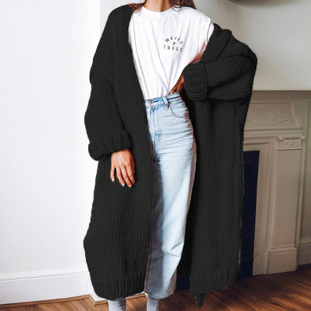 Alicia | Trendy and elegant winter clothing item