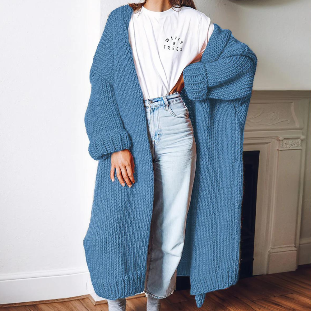 Alicia | Trendy and elegant winter clothing item