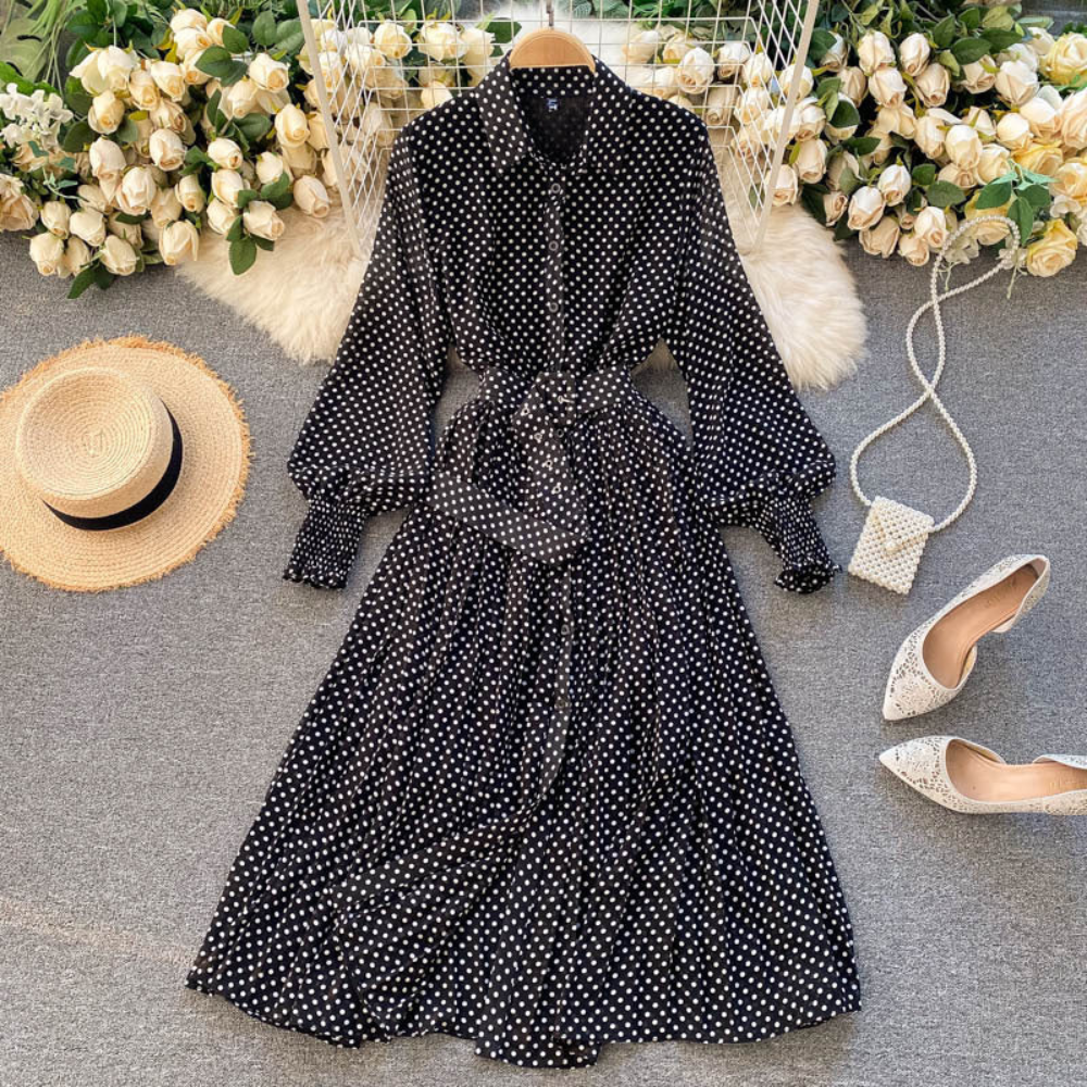 Elizabeth | Tailored and elegant winter garment