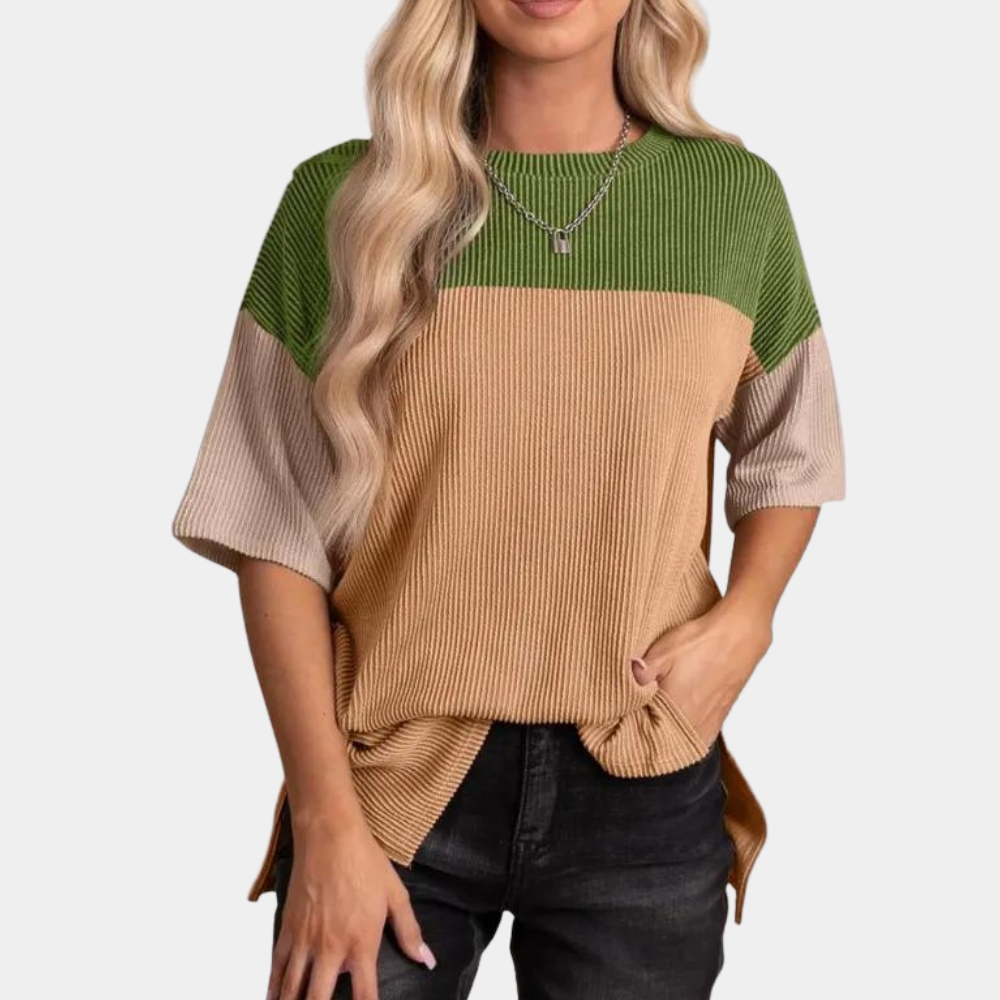 Alina | Relaxed and stylish winter t-shirt