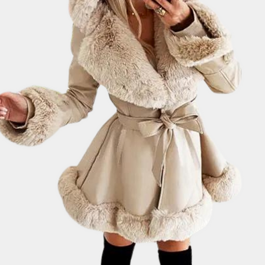 Natividad | Chic and versatile winter garment