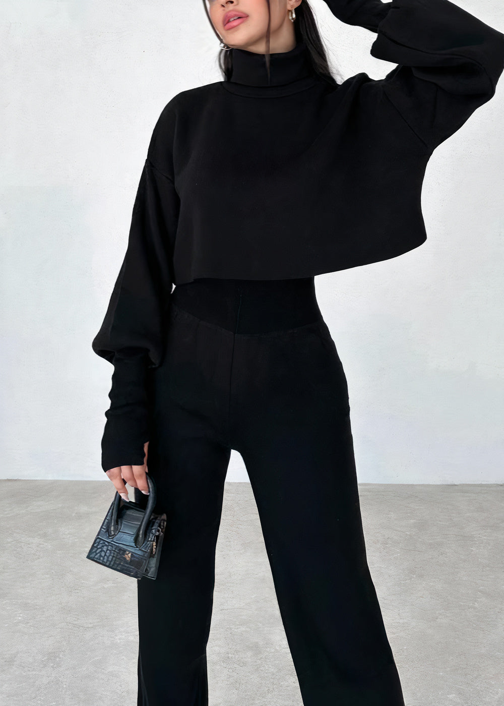 Greta | Comfortable suit set with a high collar