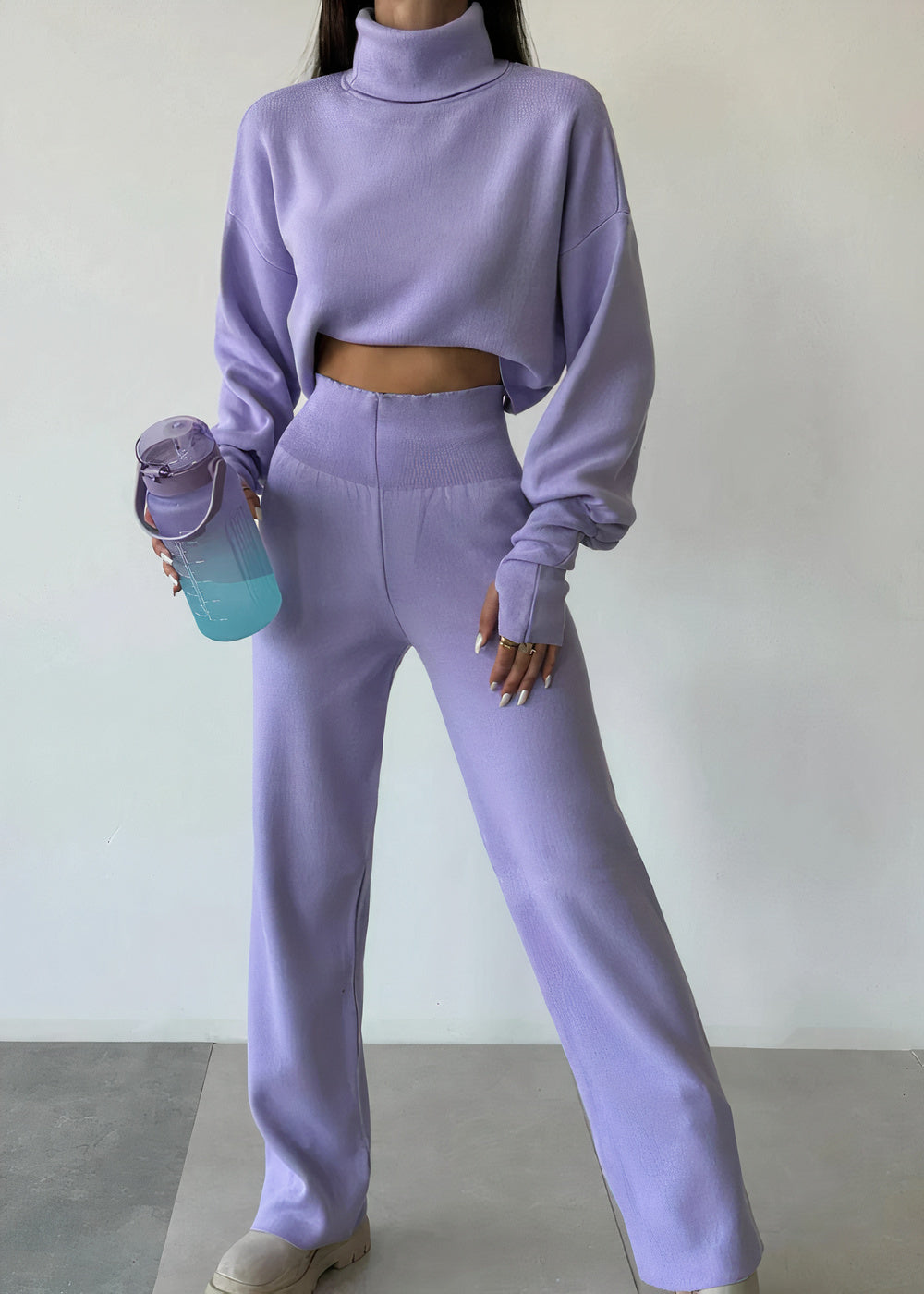 Greta® | Comfortable suit set with a high collar