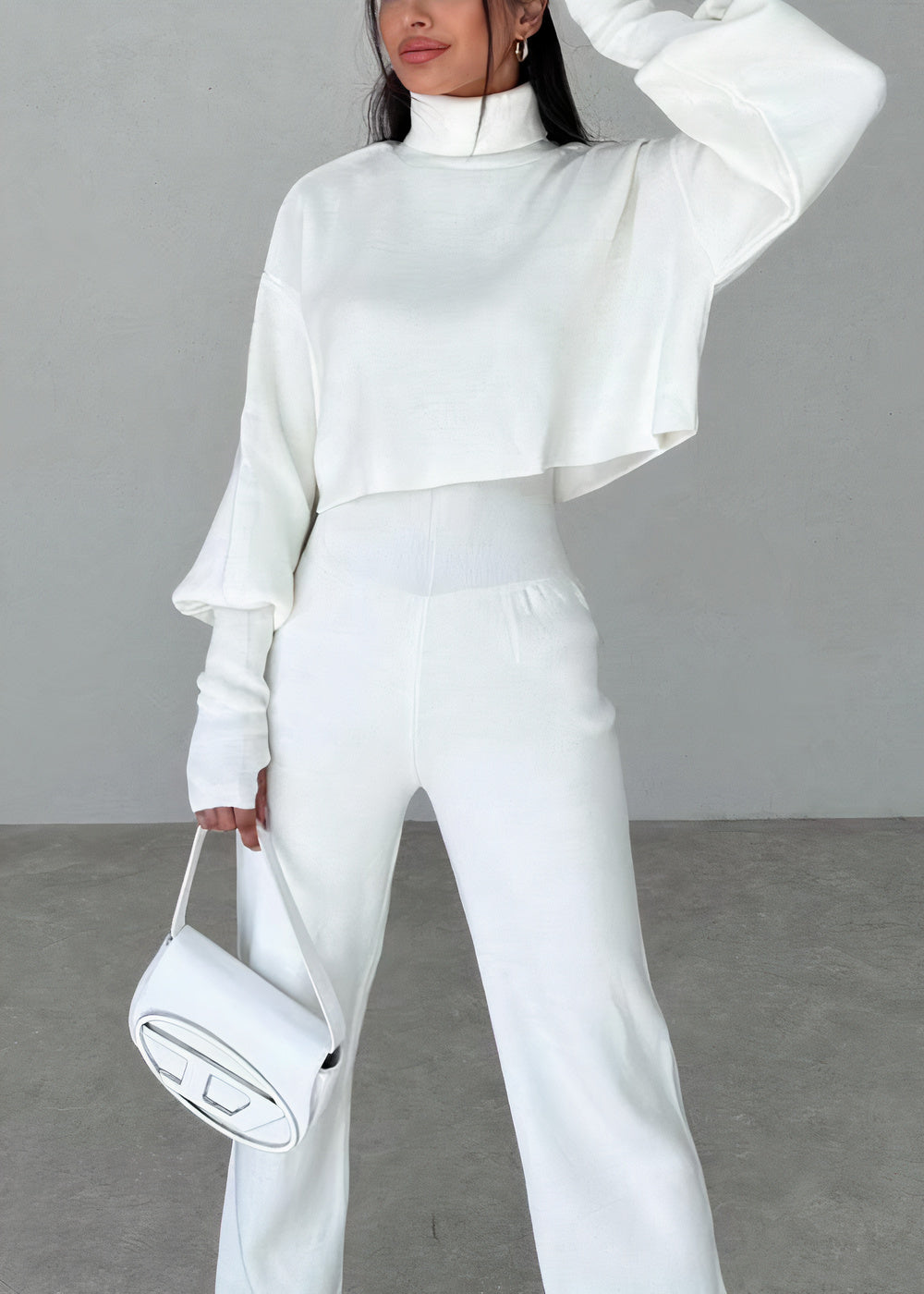 Greta | Comfortable suit set with a high collar