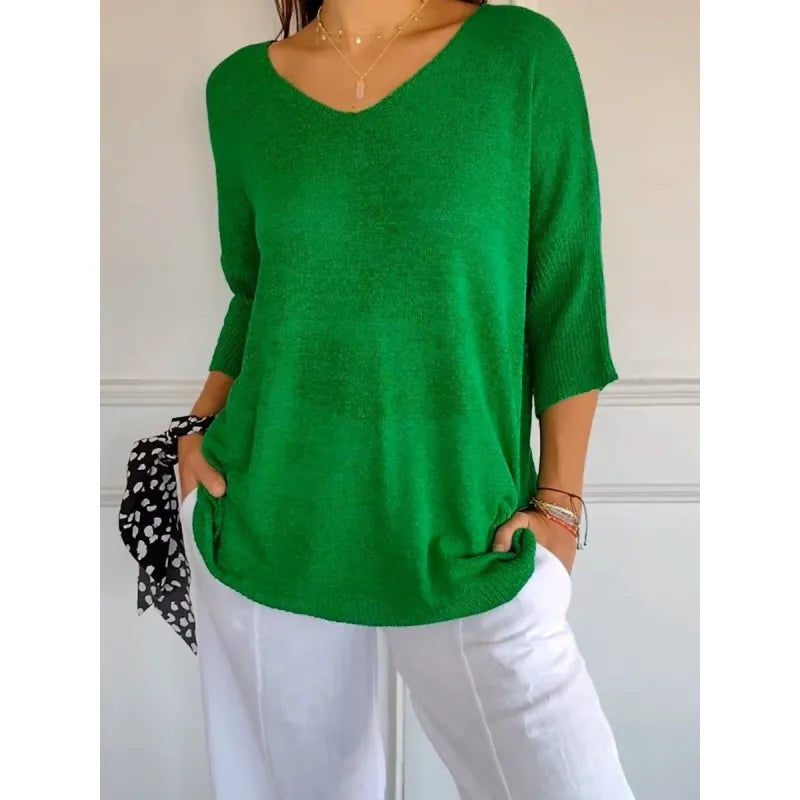 Encarni | Comfortable knitted top for women with a V-neck