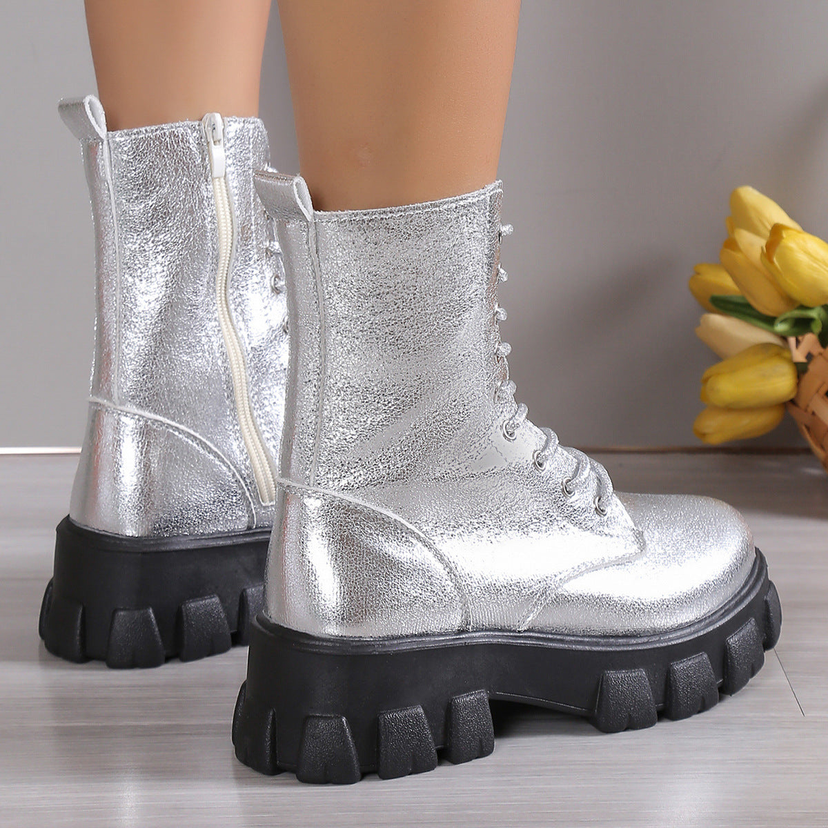 Zenaida | Sleek and supportive orthopedic boots