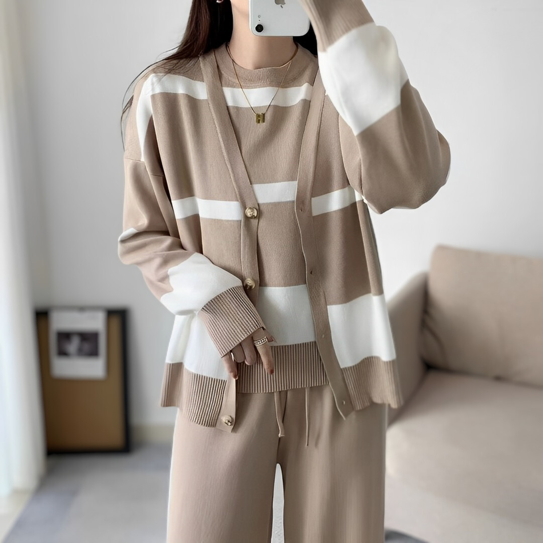 Julieta | Set consisting of a sweater, trousers and shirt