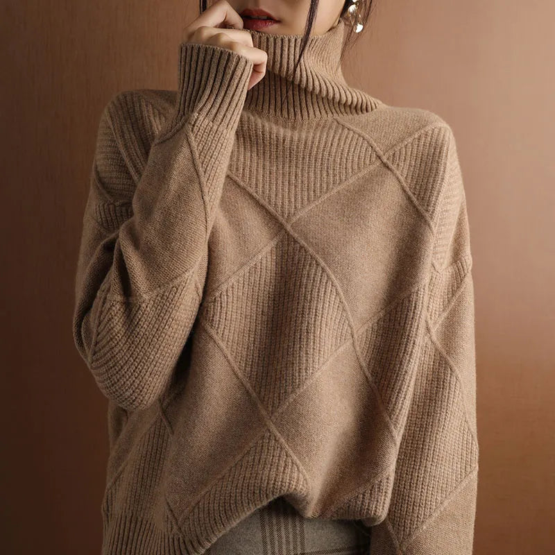 Oriana | Structured turtleneck sweater