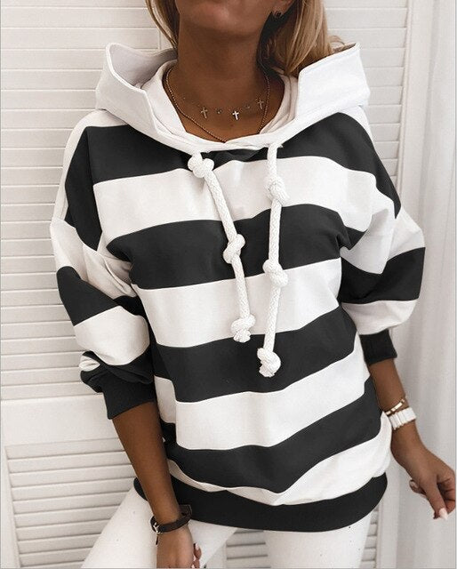 Liliana| Timeless and stylish winter sweater