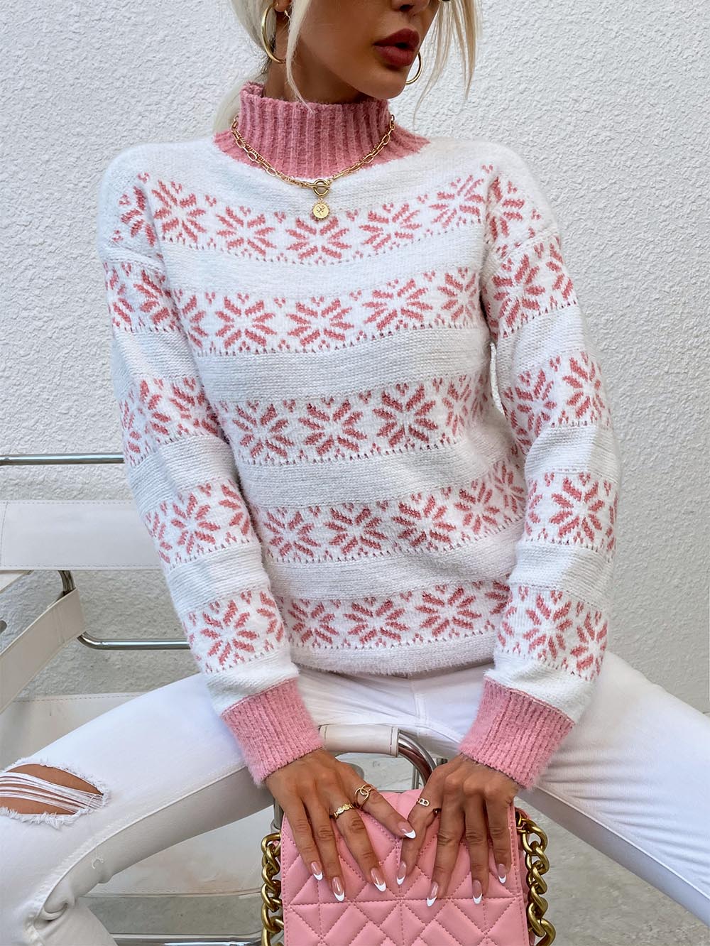 Gabriela | Jacquard Christmas sweater with snowflakes