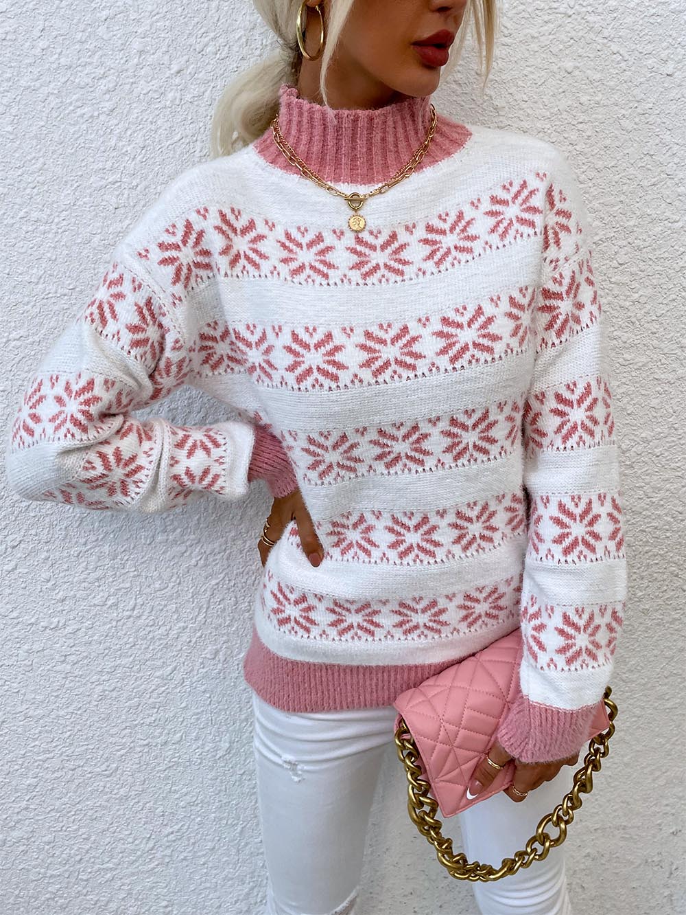 Gabriela | Jacquard Christmas sweater with snowflakes