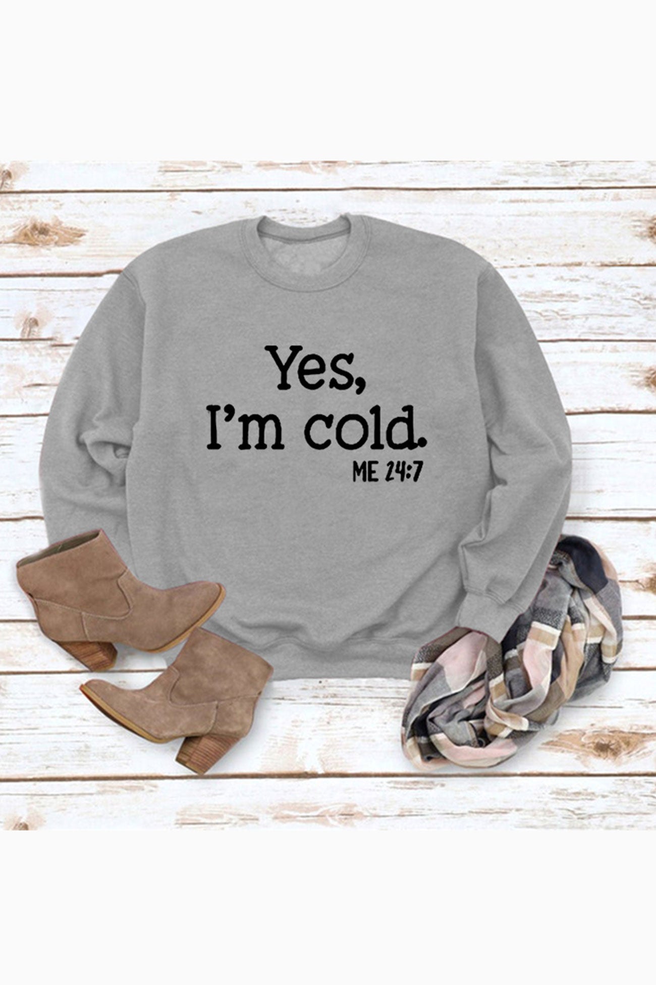 Angela | Sweatshirt with “I'm Cold” letter print