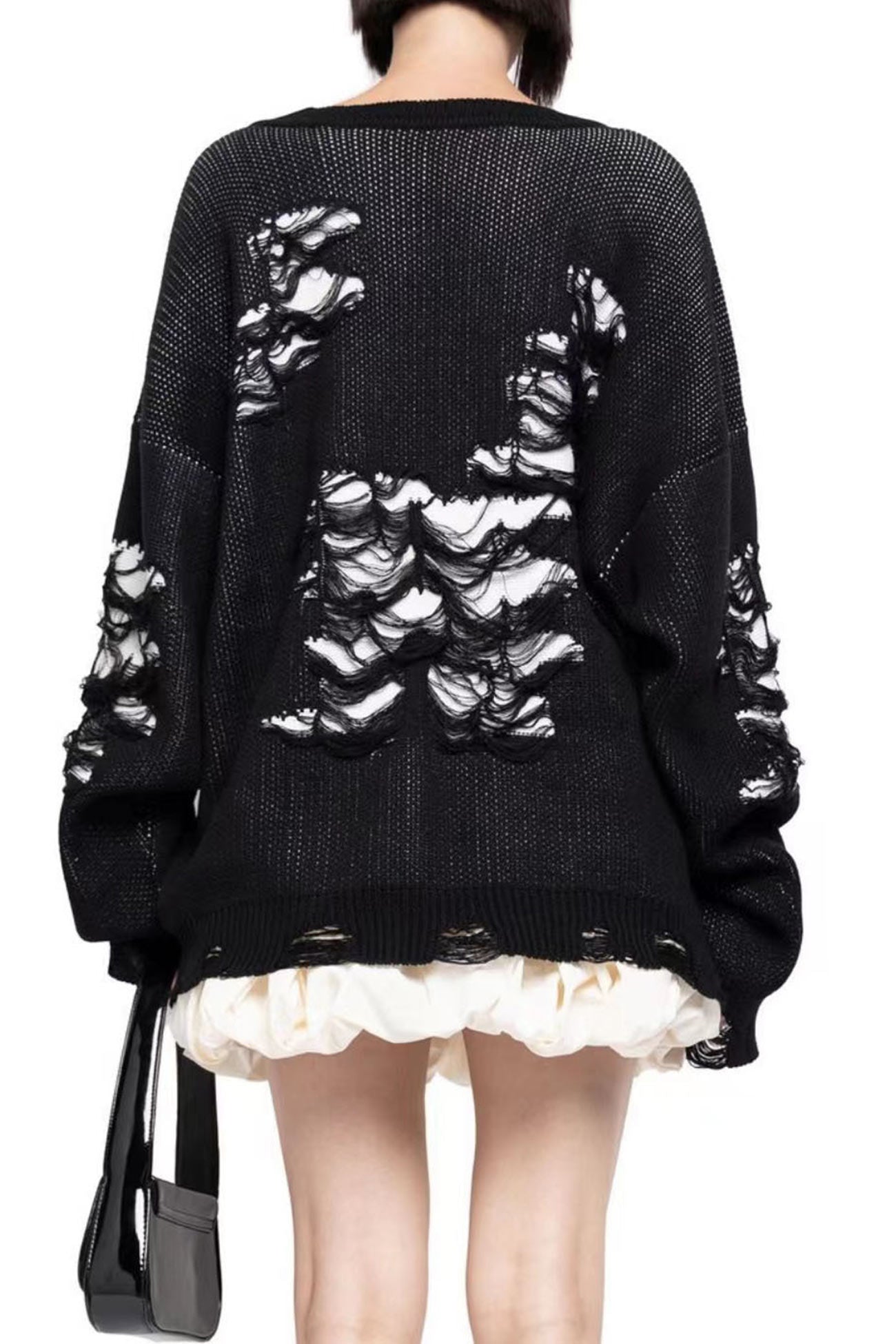 Monique | Contrast sweater with a distressed look