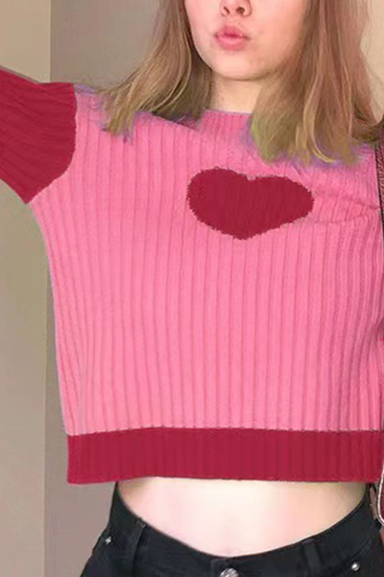 Helena | Contrasting rib-knit tops with a stand-up collar and heart graphic