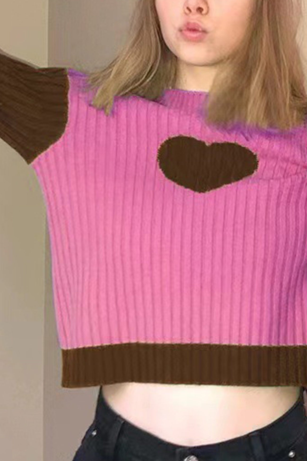 Helena | Contrasting rib-knit tops with a stand-up collar and heart graphic