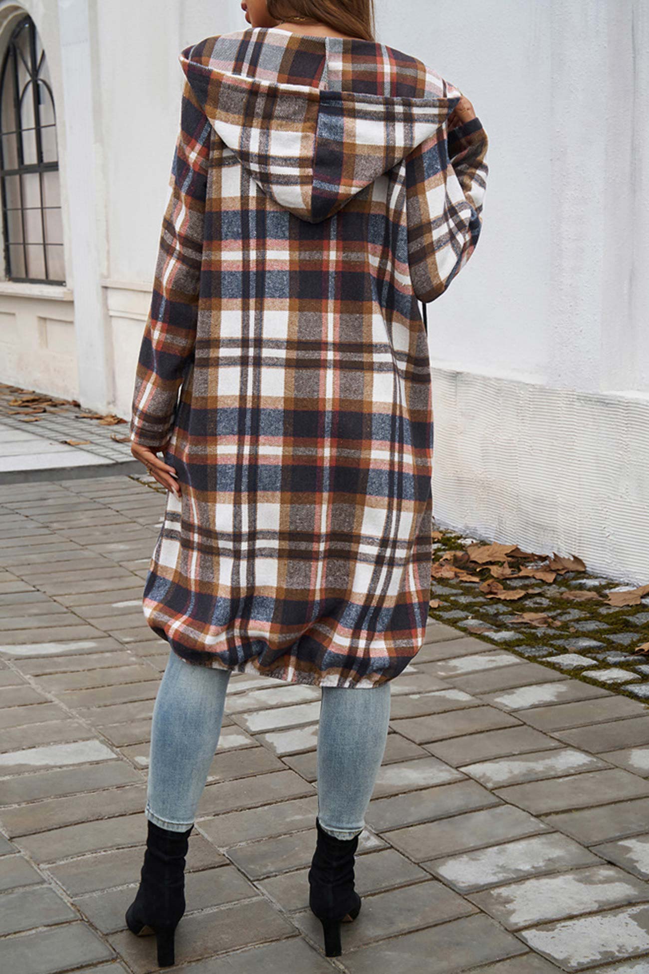Carmen | Mid-length hoodie with contrast check pattern and zip fastening