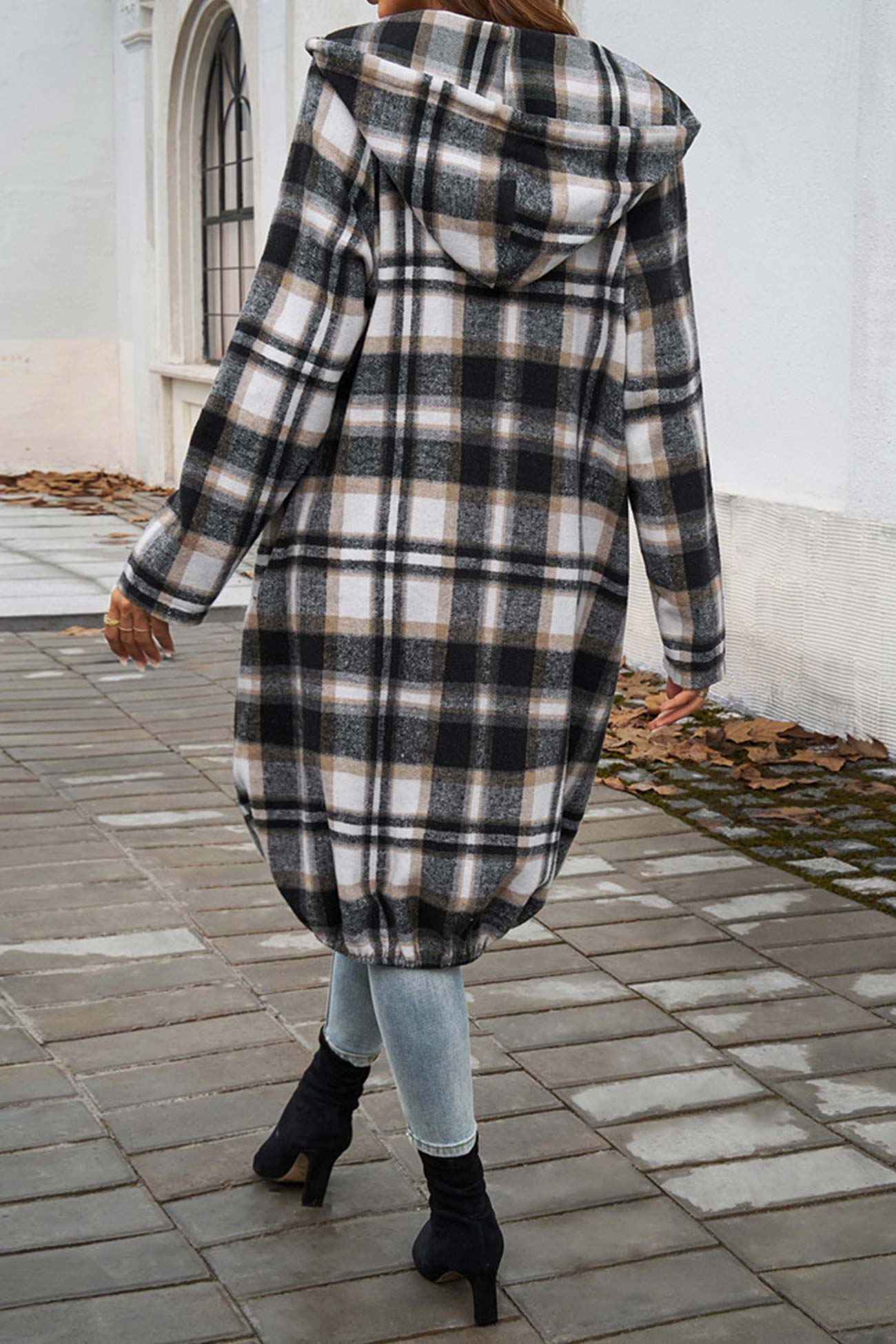 Carmen | Mid-length hoodie with contrast check pattern and zip fastening