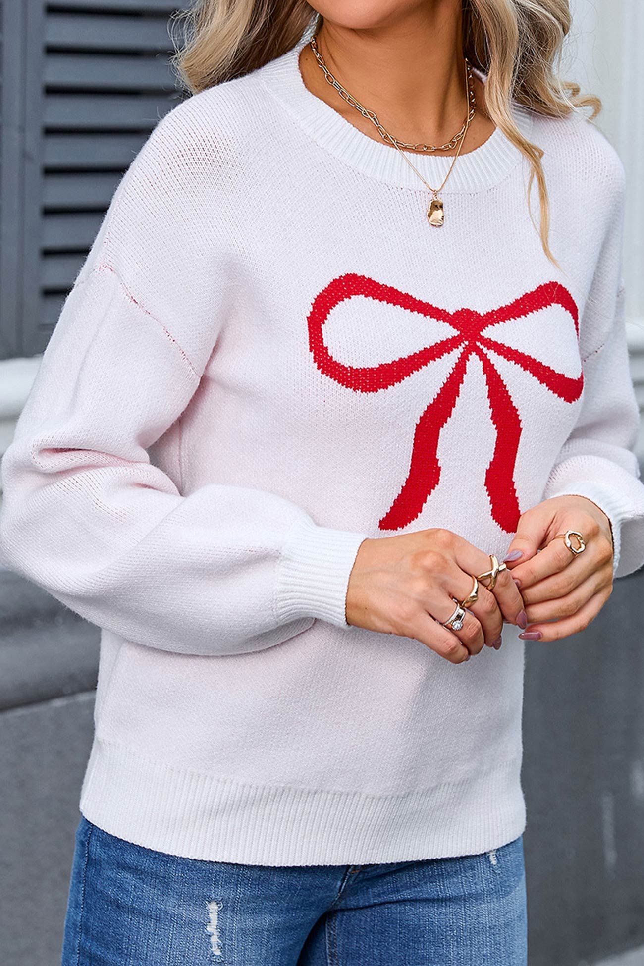Solveig | Crew neck sweater with bow graphic