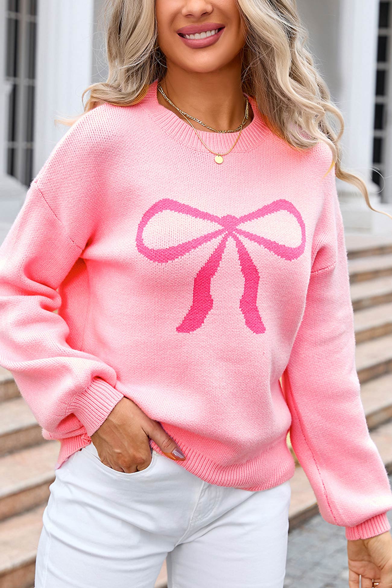 Solveig | Crew neck sweater with bow graphic