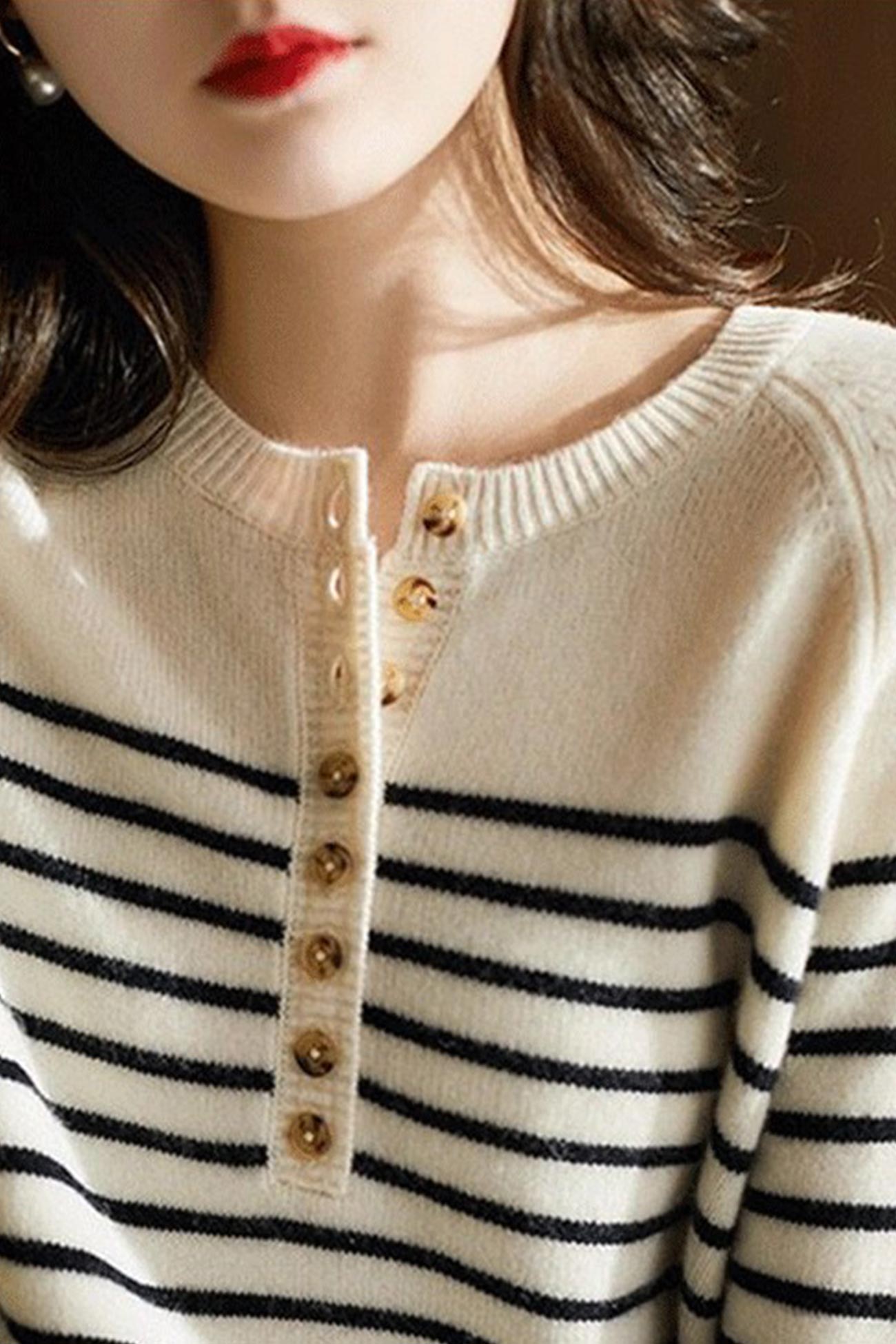 Paula | Striped sweater with a crew neck and button placket at the front