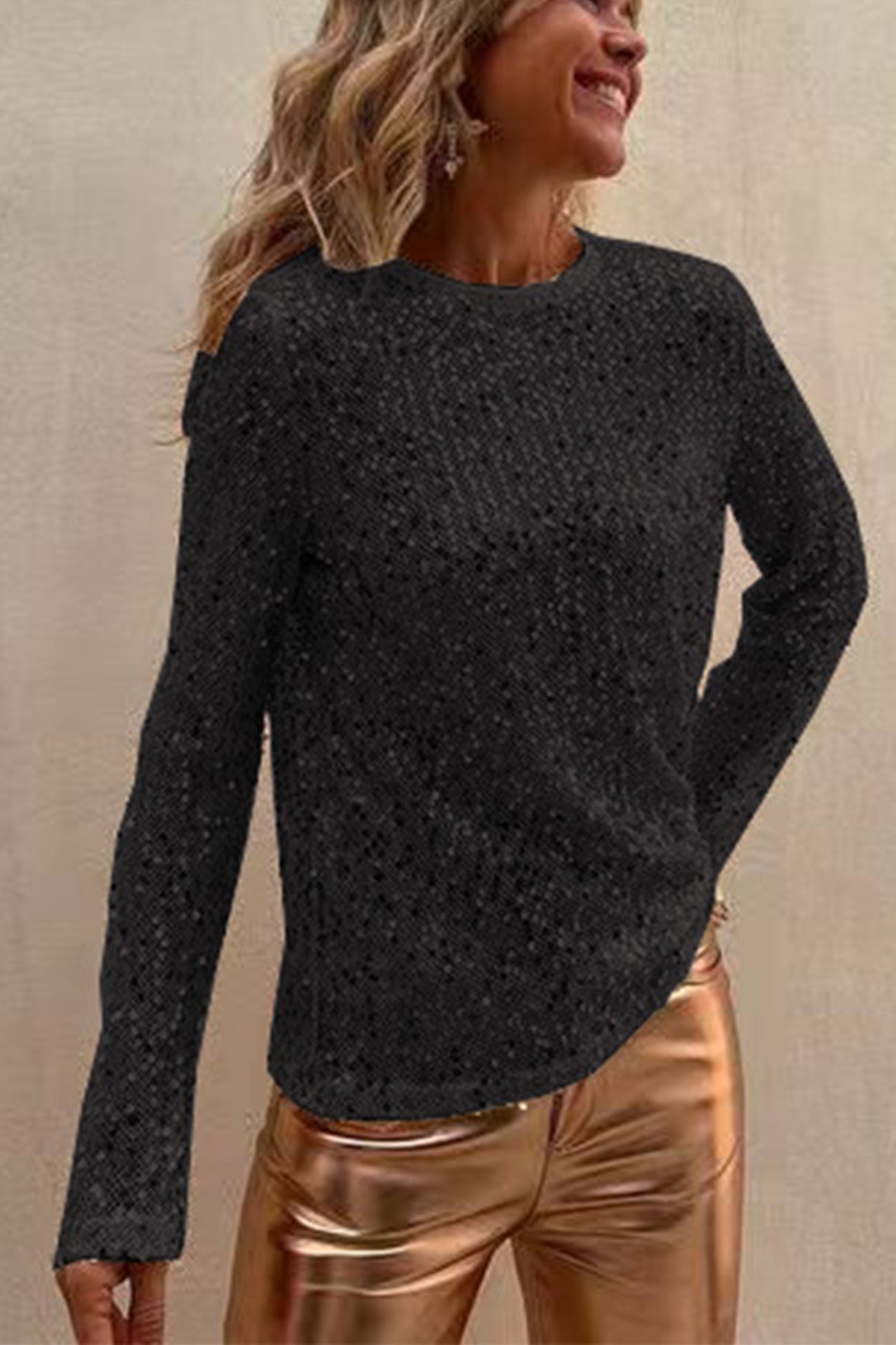 Sofia | Long-sleeved shirt with sequins and a crew neck