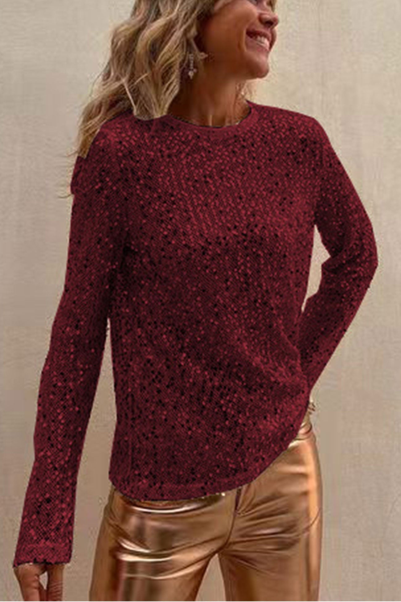 Sofia | Long-sleeved shirt with sequins and a crew neck