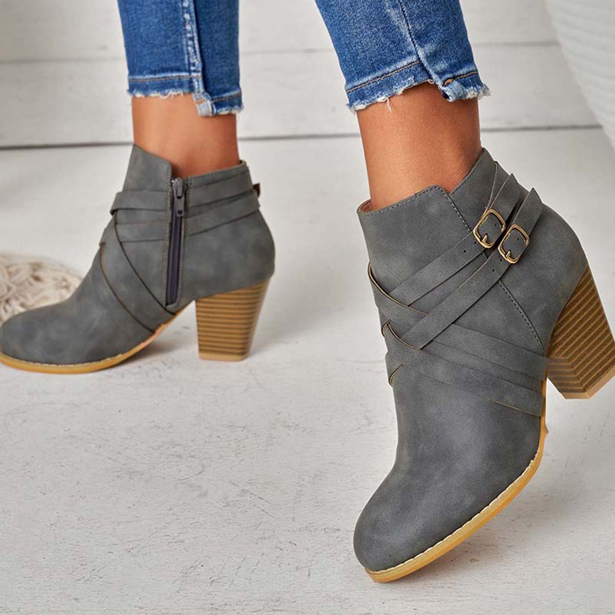 Yadira | Timeless and supportive orthopedic boots.