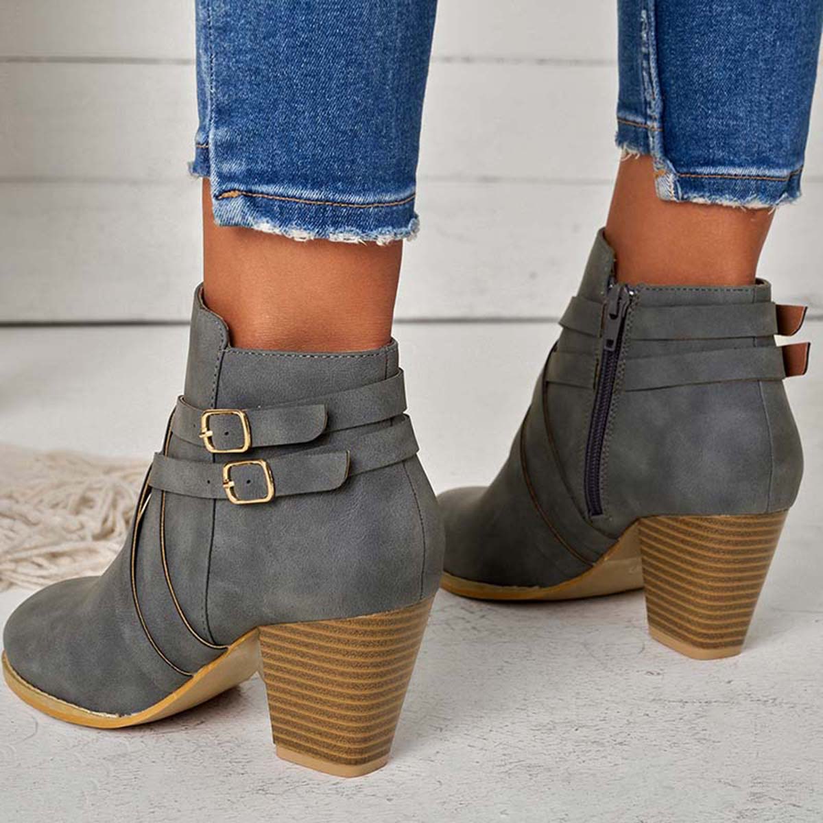 Yadira | Timeless and supportive orthopedic boots.