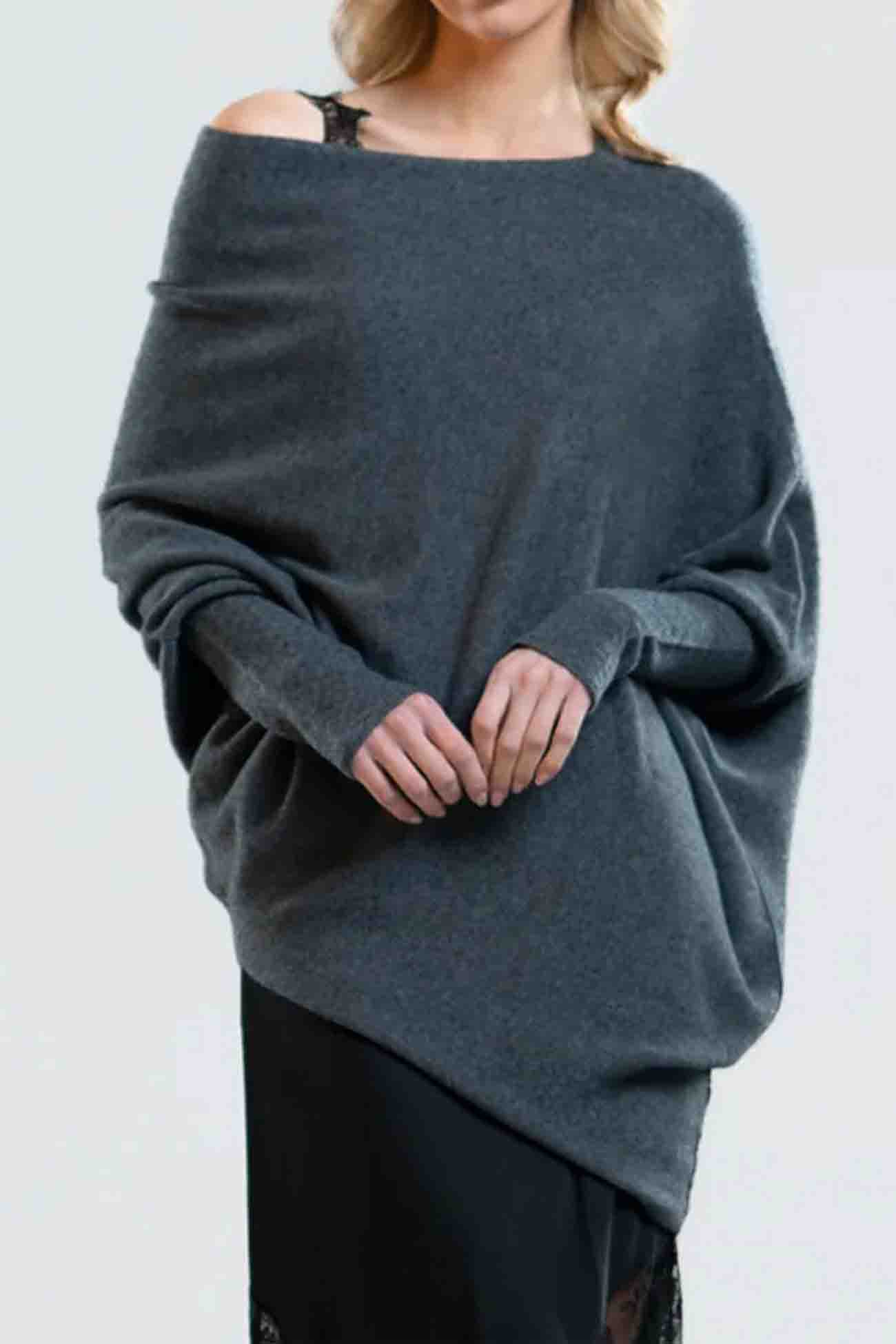 Paulina | Solid long-sleeved shirt with a crew neck