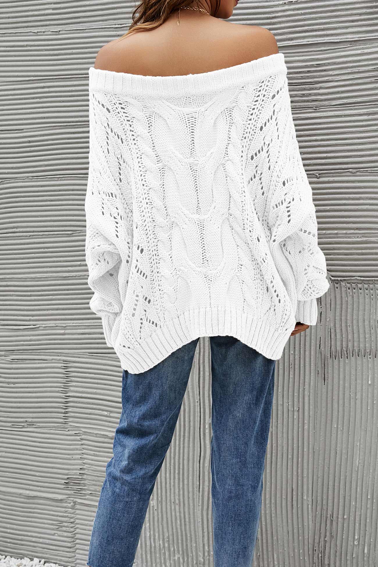 Janine | Knitted jumper with a dropped shoulder and a hollowed-out cable pattern