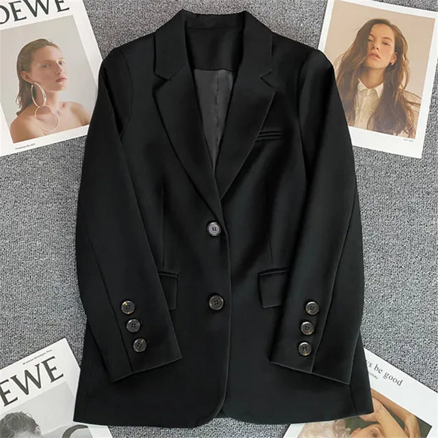 Leonor® | Stylish and elegant winter garment