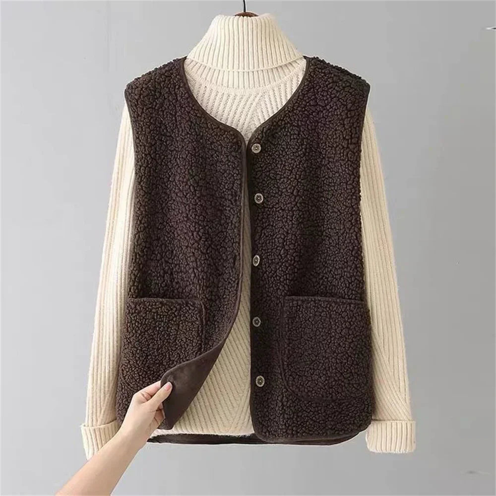 Evelyn | Warm classic vest