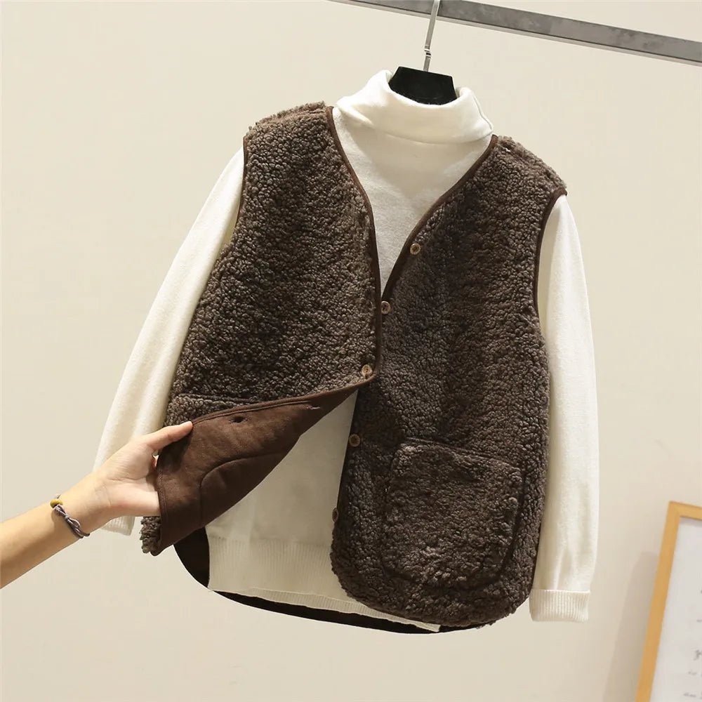 Evelyn | Warm classic vest