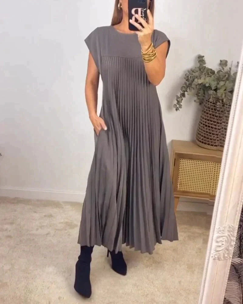 Aldina® | Sleeveless Dress With Pleats