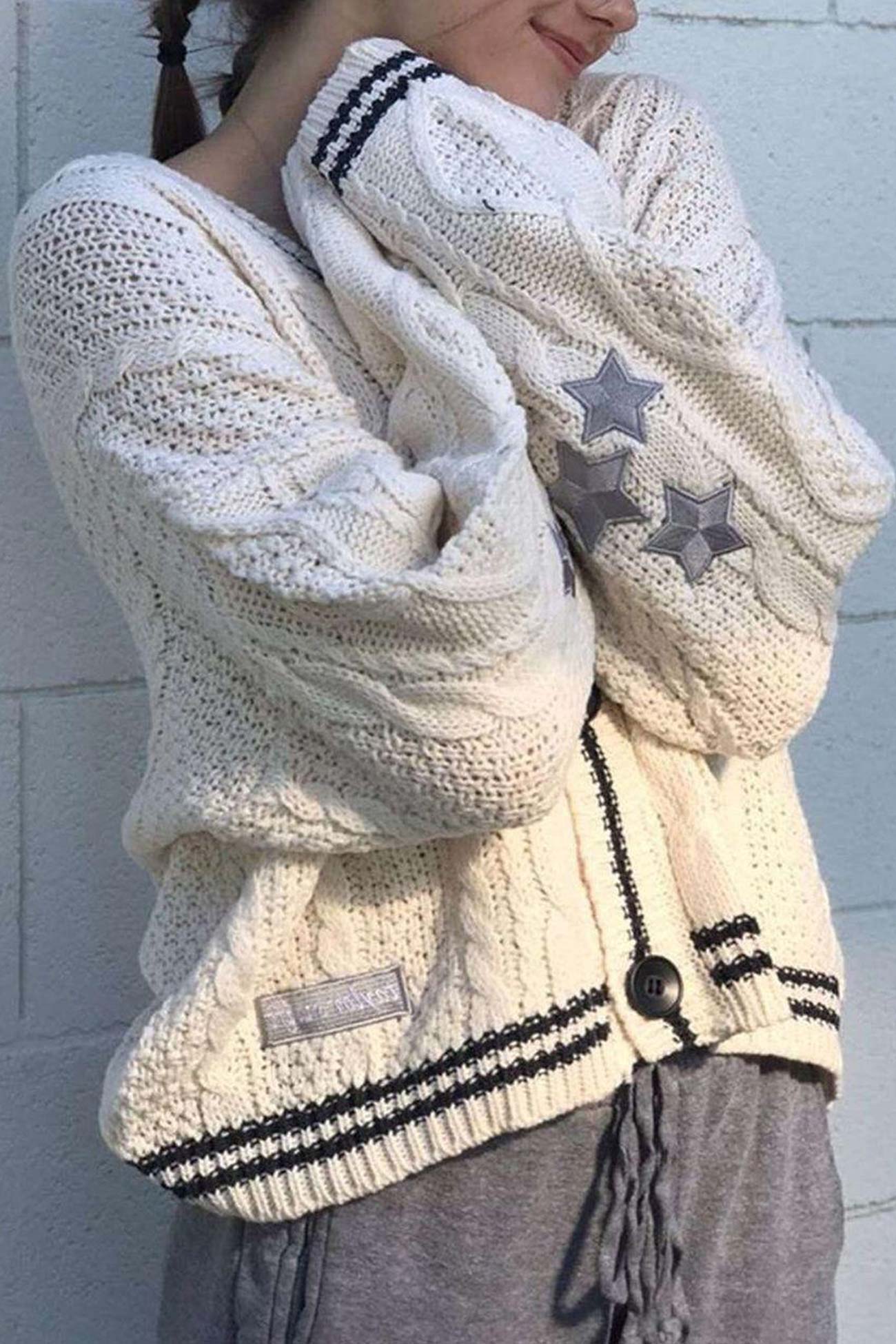 Otilia | Cardigan with five-pointed star embroidery