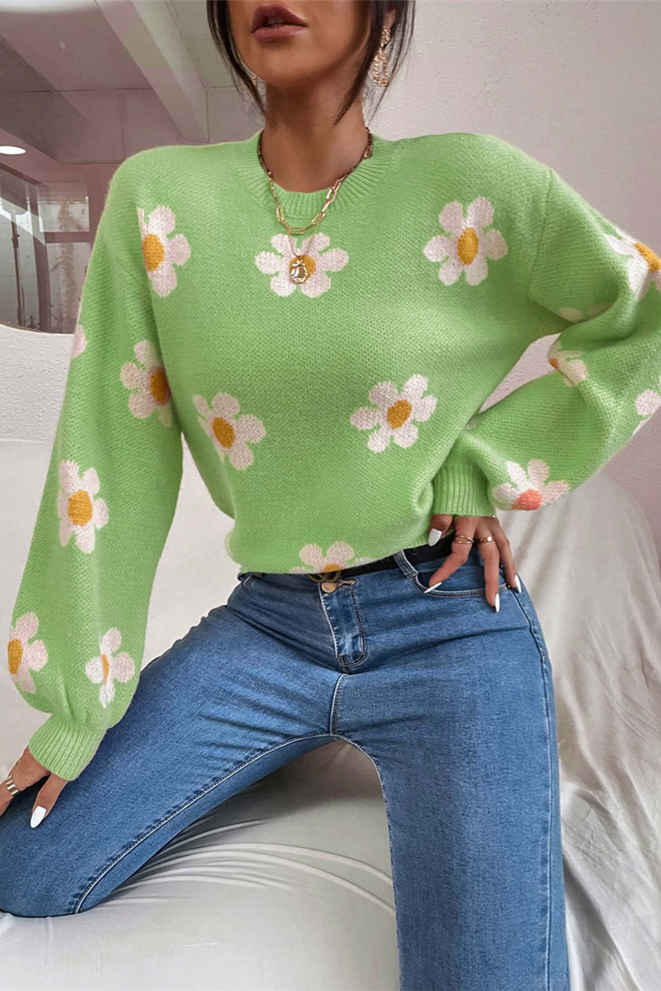Luisa | Floral embroidered crew neck sweater