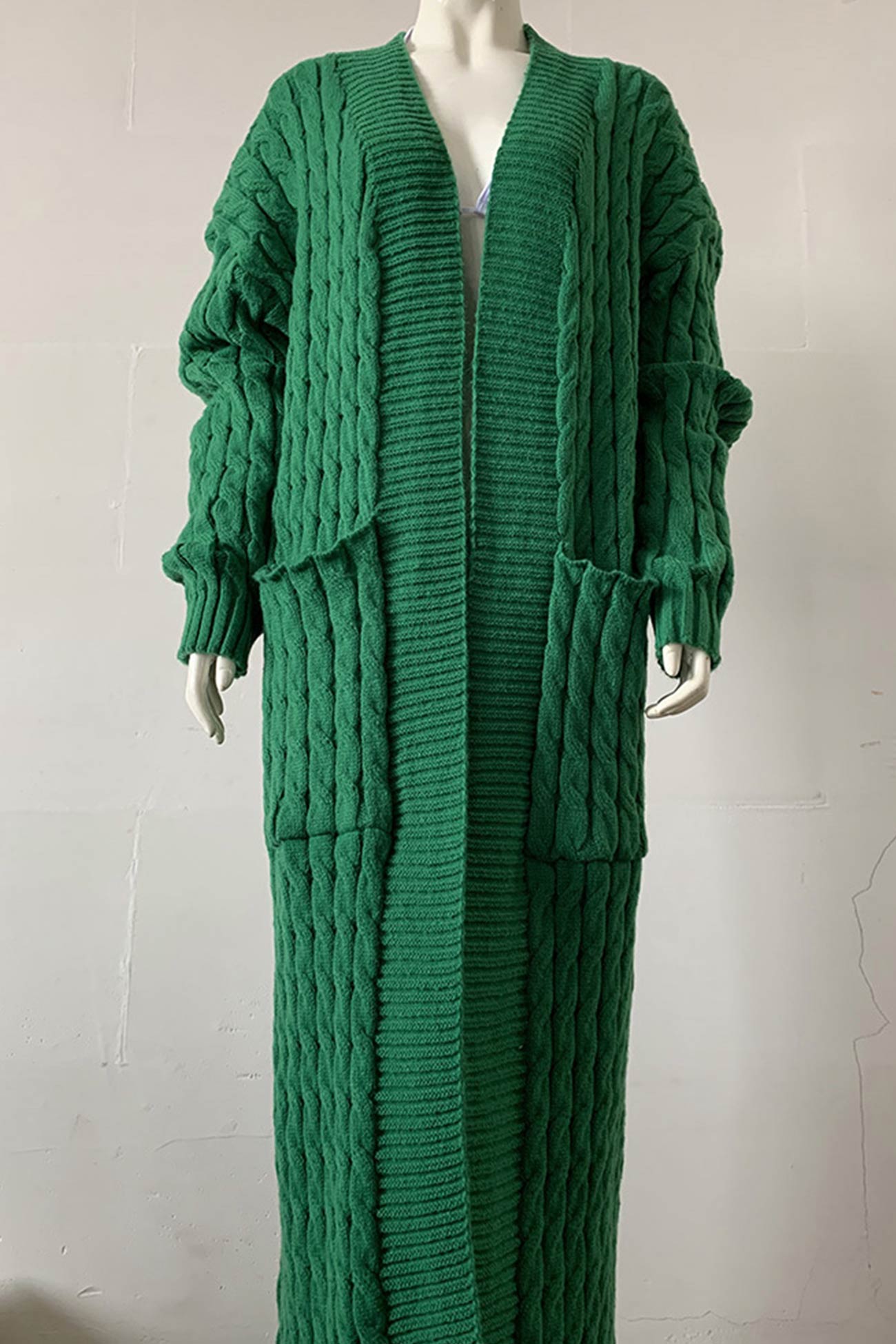 Renata | Long cable knit cardigan with pockets