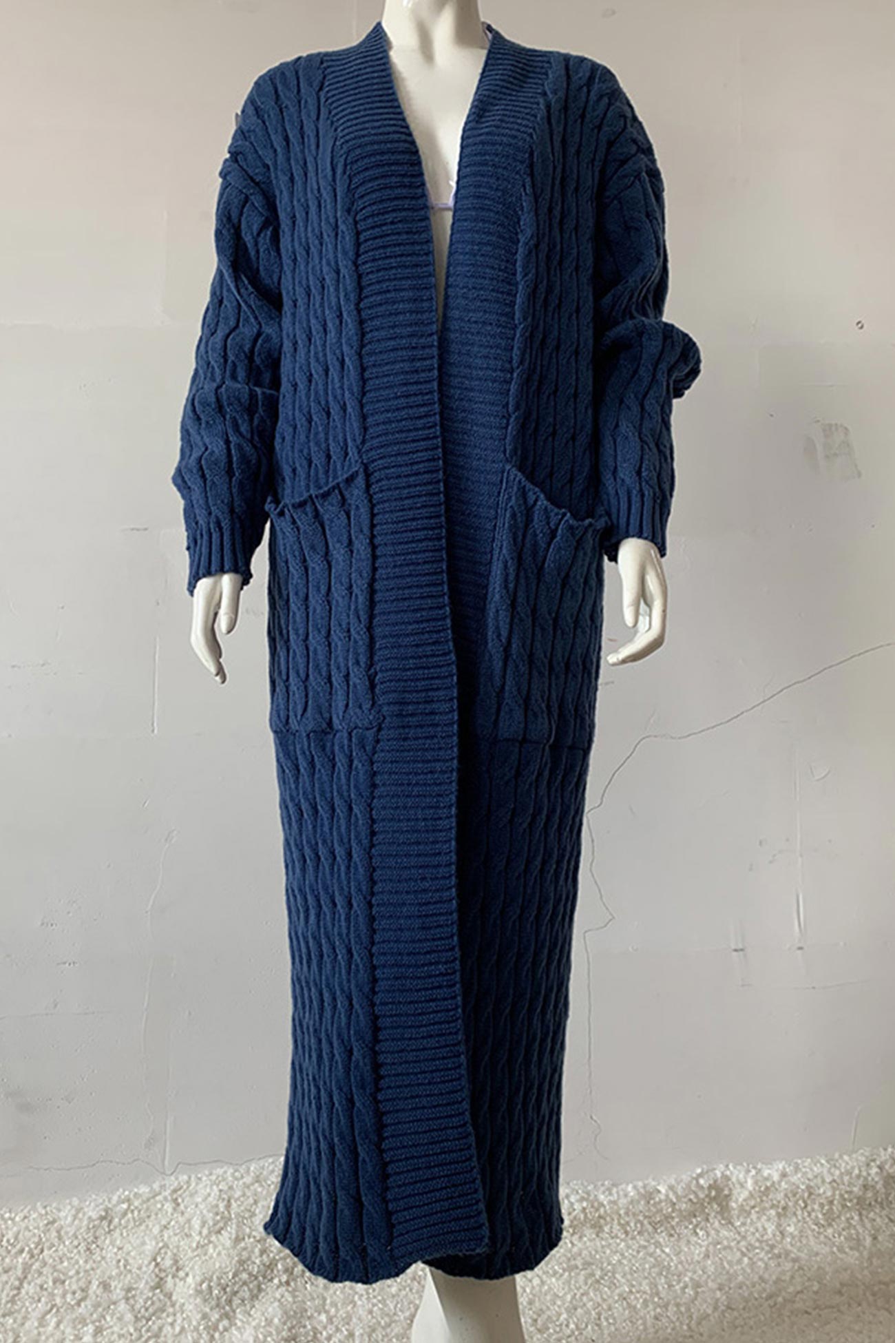 Renata | Long cable knit cardigan with pockets