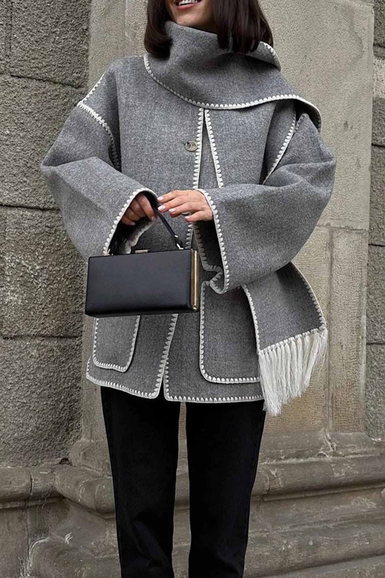 Doris | Fringed hem with shawl coat
