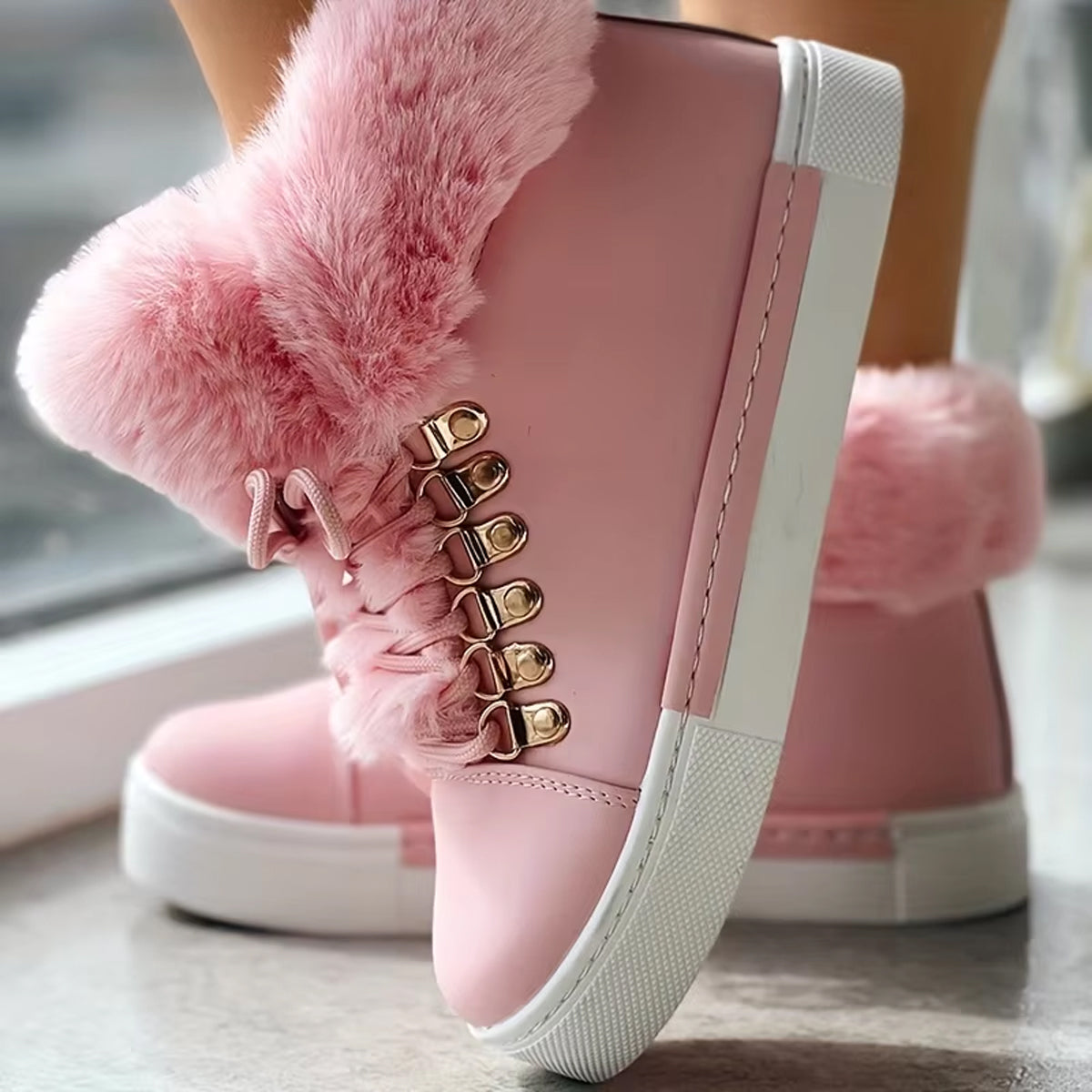 Ursula | Sleek and supportive orthopedic footwear